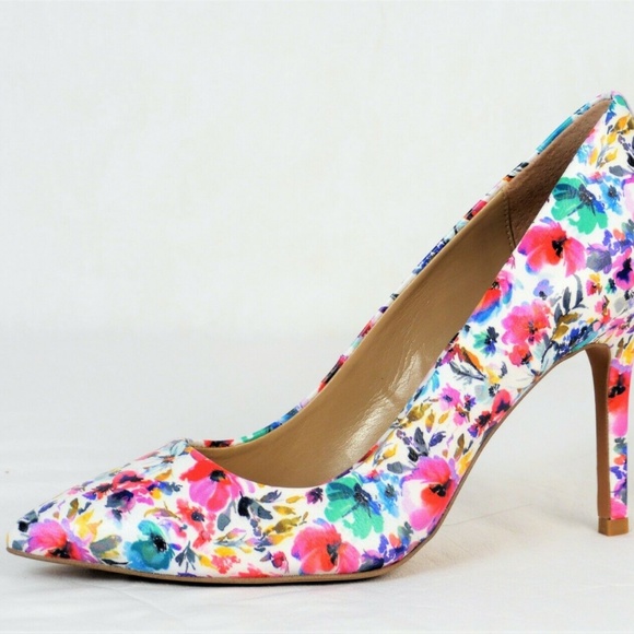 g.i.l.i Shoes - G.I.L.I | Floral Leather Jill Pointed-Toe Pump